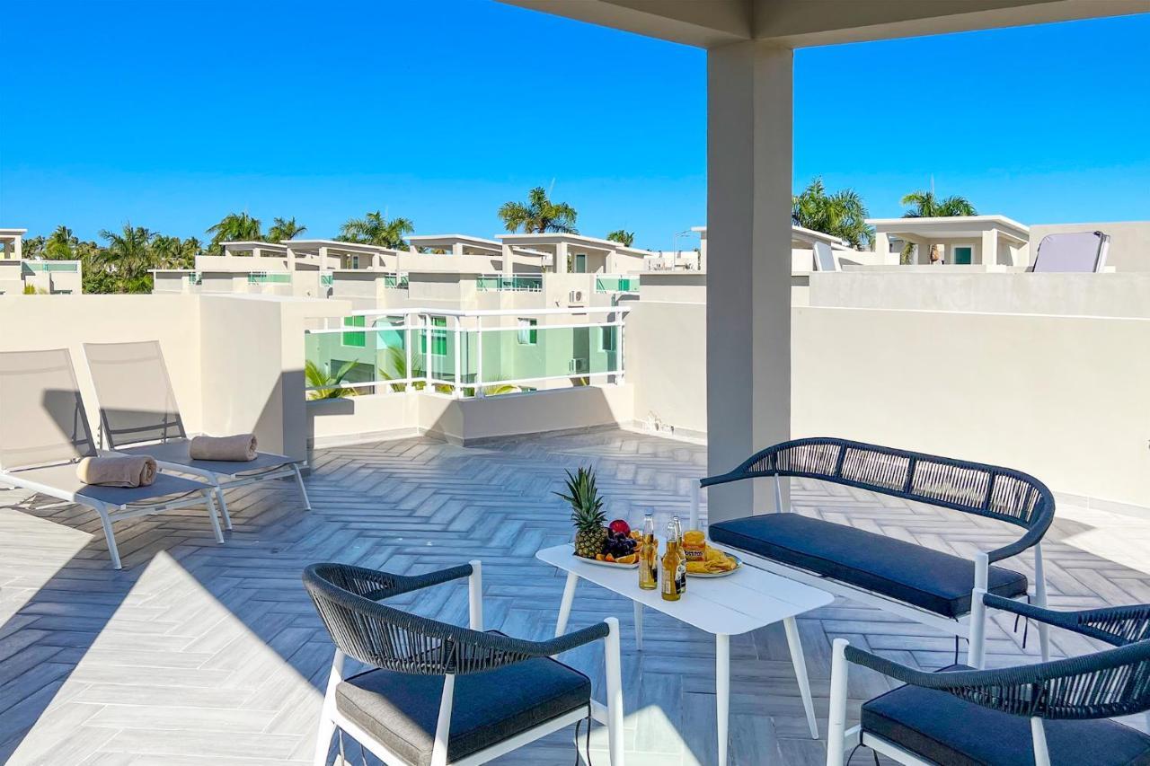 Apartamento de 2 Quartos com Vista para a Piscina
